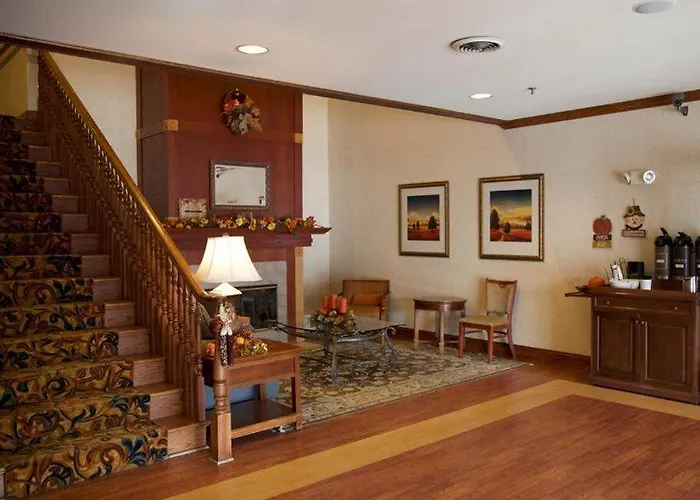 Country & By Radisson, Crystal Lake, Il Hotel Crystal Lake