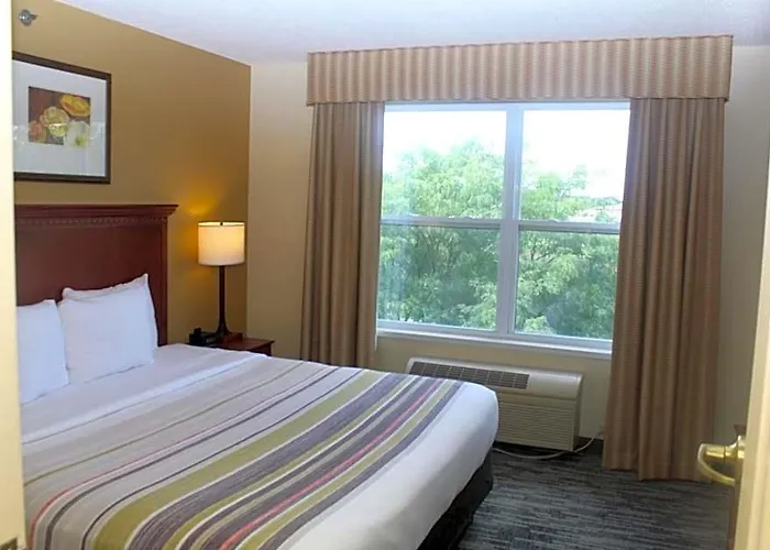 Country & By Radisson, Crystal Lake, Il Hotel Crystal Lake