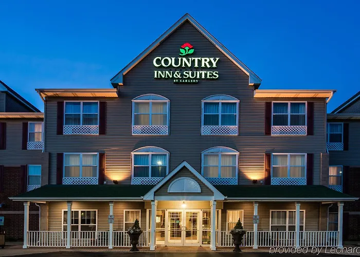 Country & By Radisson, Crystal Lake, Il Hotel Crystal Lake