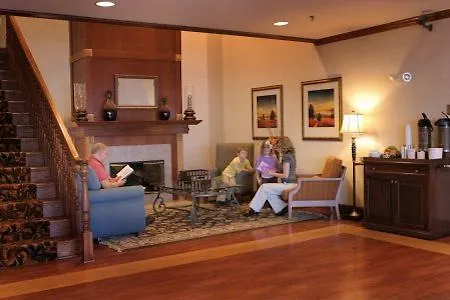 Country & By Radisson, Crystal Lake, Il 4*